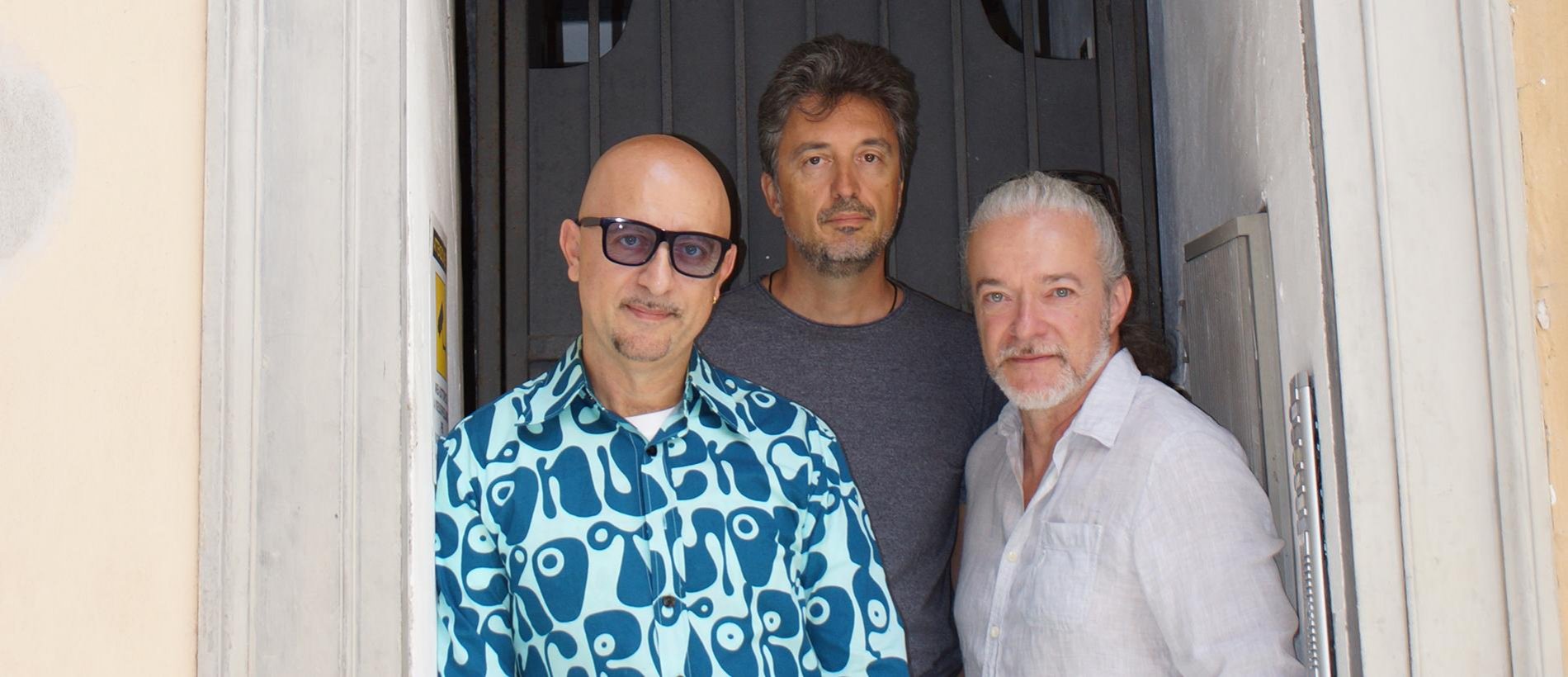 Around Beatles - Menconi Trio Jazz