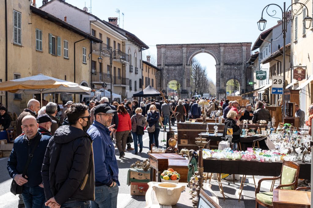 Mercatino dell'Antiquariato e del Collezionismo di Chieri