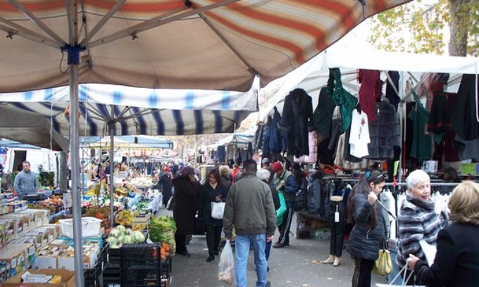 Mercato Piazza Mercato - Domenica