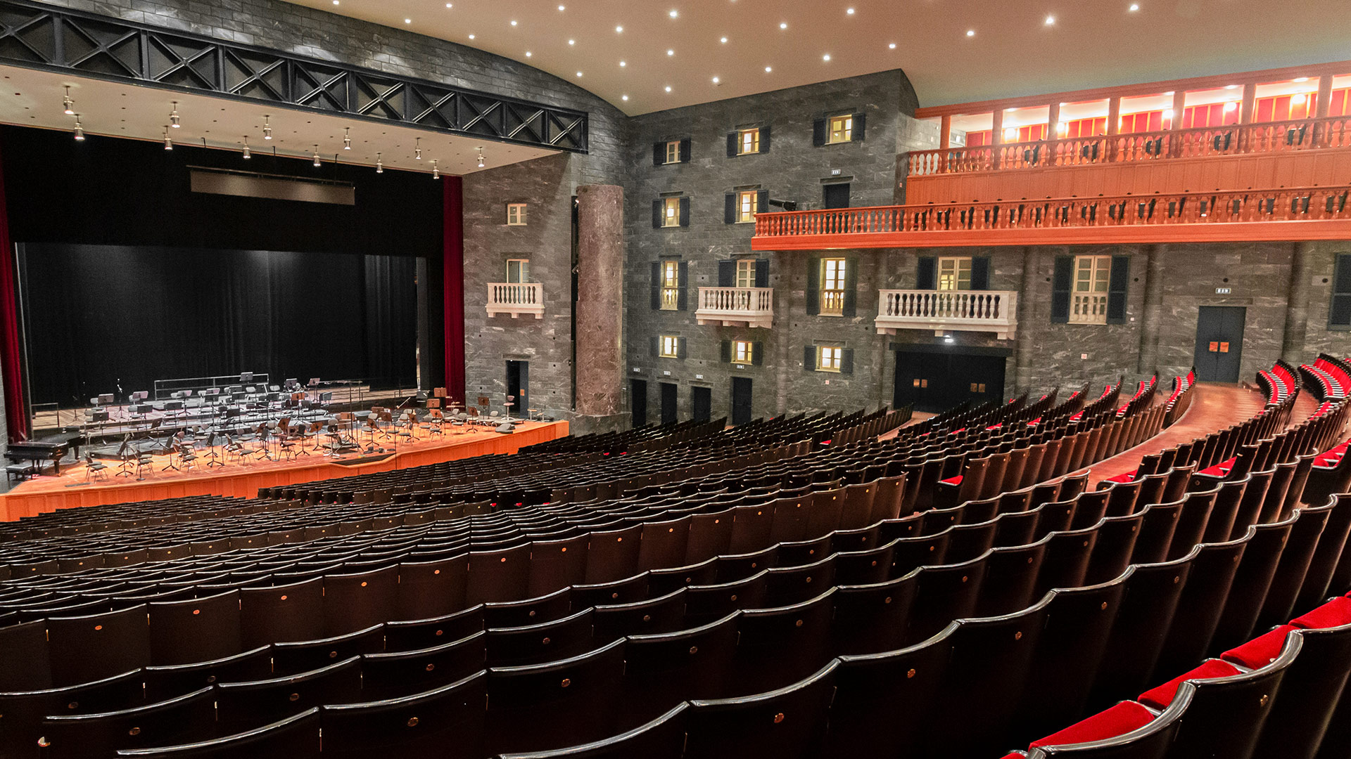 Un teatro o una piazza? - Tour Dietro le Quinte