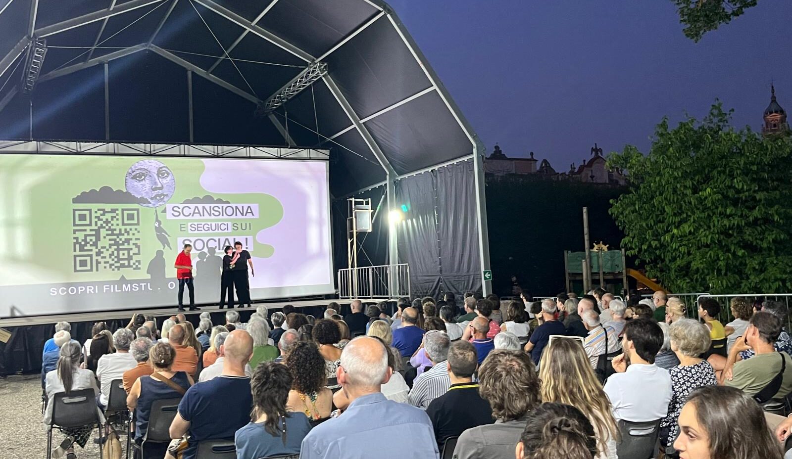 Esterno Notte - Cinema - Proiezione 14