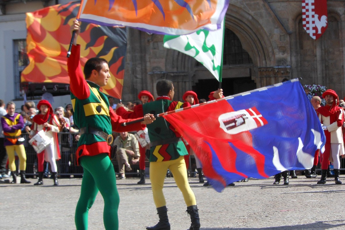 Sbandierata del Santo